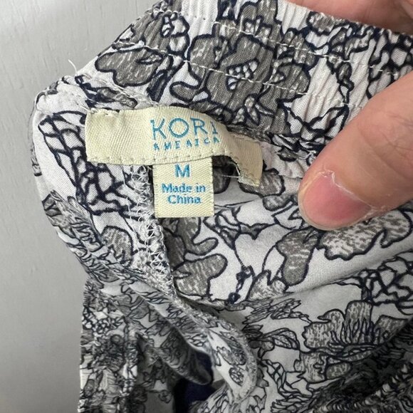 Kori America Blue Floral Print Crochet Trim Shorts Size Medium - Picture 7 of 8